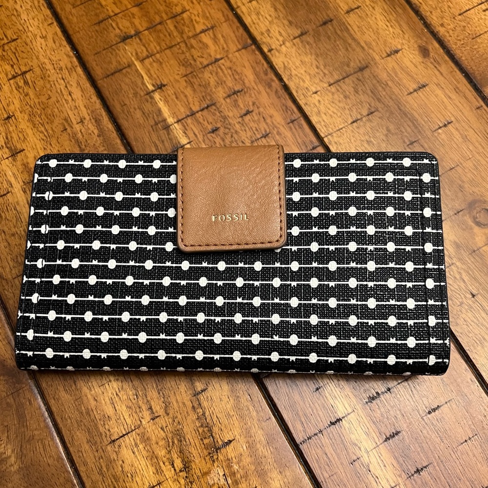 Fossil wallet